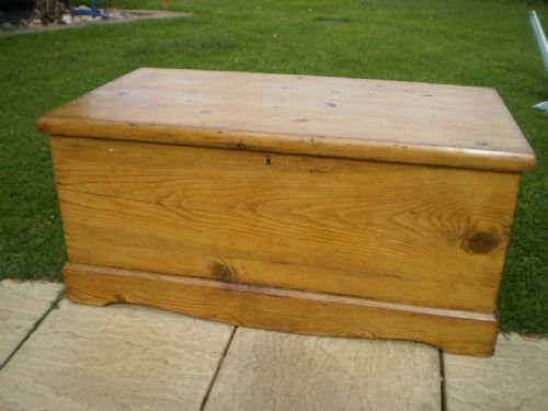fig 3. Blanket box chest Victorian Pine