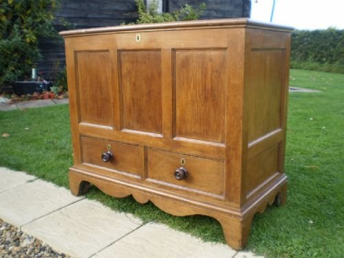 	
Chest Blanket Box Victorian Oak Mule Chest