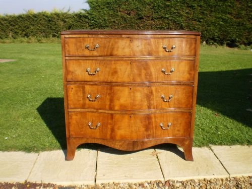 fig 1. Chest of drawers late Victorian Mahogany serpentine front