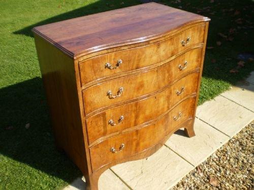 fig 3. Chest of drawers late Victorian Mahogany serpentine front