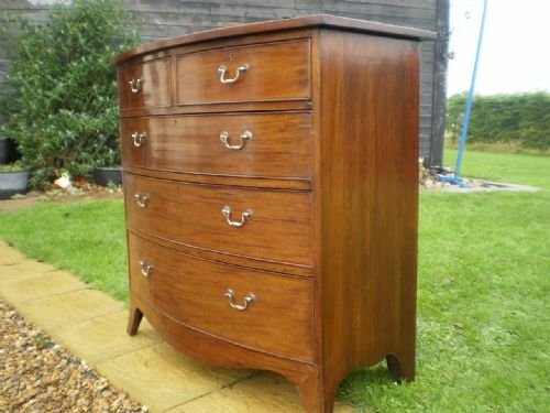 fig 4. Chest of drawers Regency Mahogany Bow front c1825