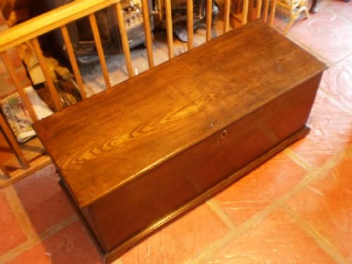 fig 2. Blanket box chest Georgian Elm c 1790