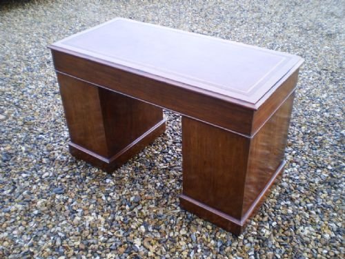 fig 3. Desk Victorian Mahogany twin pedestal c1860