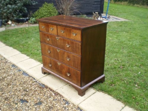 	
Chest of Drawers Walnut George I C1720