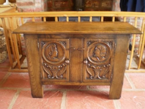 fig 1. Cupboard Oak 17th century Made by Trevor Page Norwich c1910