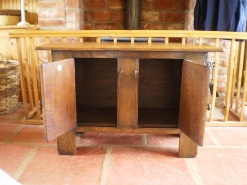 fig 4. Cupboard Oak 17th century Made by Trevor Page Norwich c1910