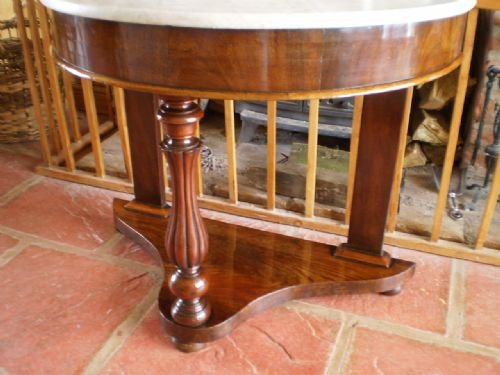 fig 4. Dressing table Duchess Mahogany and marble c1860