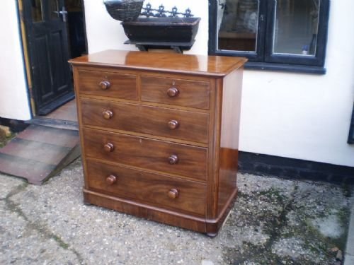 Chest of Drawers Victorian Mahogany C1880
