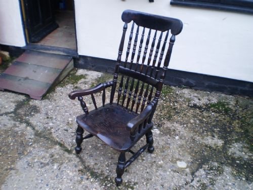fig 4. Chair Windsor Caister chair made by John Shadford Lincolnshire c1860 Beech/Elm