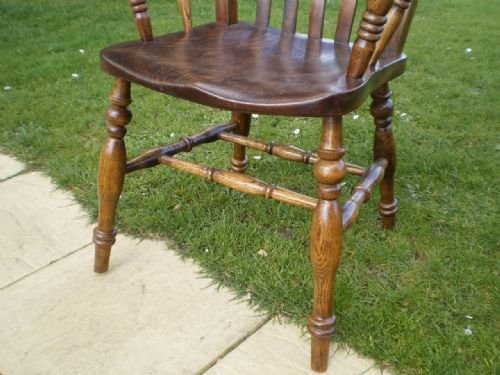 fig 2. Chair Victorian Windsor Grandfather Lathe back armchair Elm c1880