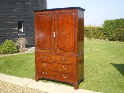 Chest of Drawers Linen Press George III Plum Pudding Mahogany C1790