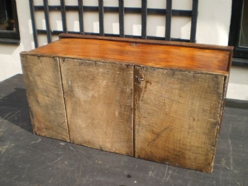 fig 3. Chest box Figured Elm George III c1790