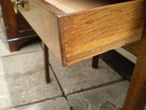 fig 3. Table antique side lowboy oak George III c1790