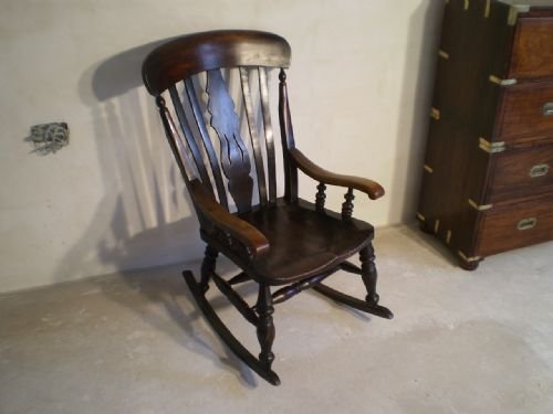 Chair Antique Windsor Fiddle Back Beech and Elm C1860