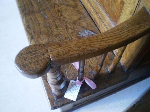 fig 4. Settle bench figured Elm bacon settle George I c1720