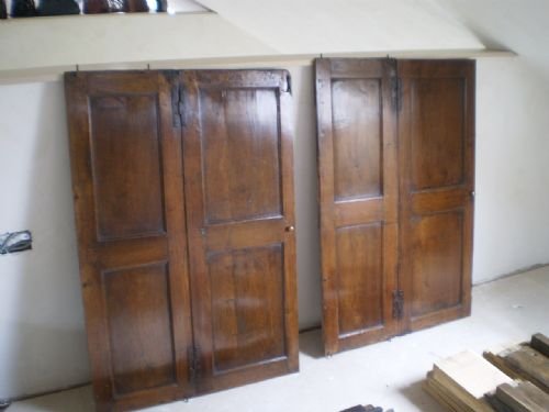 fig 4. Bed very rare 17th century Oak cupboard bed