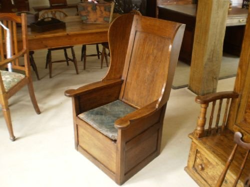 fig 2. Chair Lambing chair Oak George II c1750