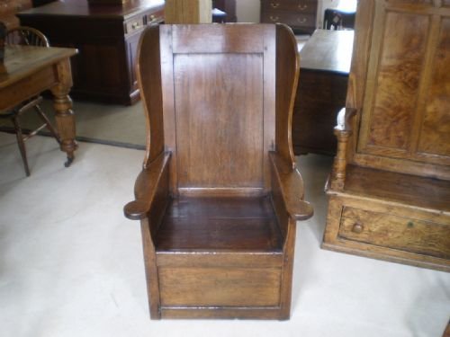fig 3. Chair Lambing chair Oak George II c1750