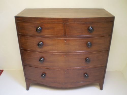 fig 4. Chest of drawers George III Mahogany bowfront c1800