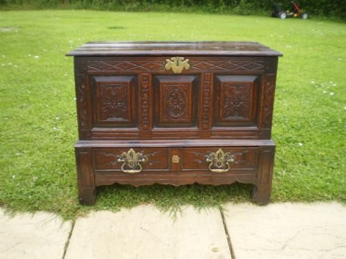 fig 2. Coffer chest blanket box Welsh Oak coffer Bach c1720