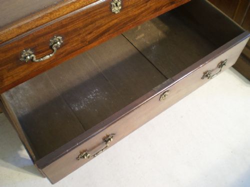 fig 3. Chest of drawers George III small Mahogany c1780 32 inches wide