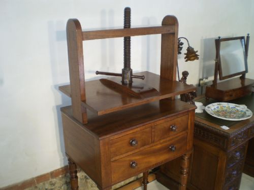 fig 4. Chest of drawers Linen press early Victorian c1840