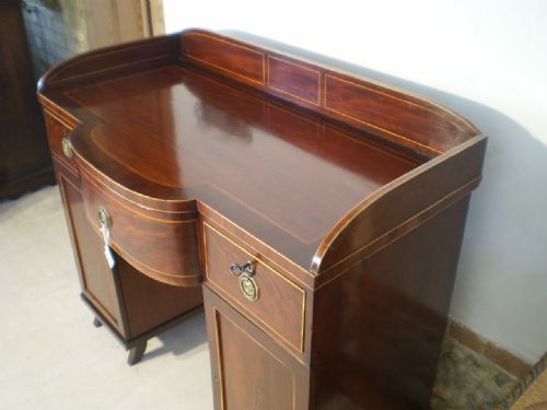 fig 2. Sideboard Regency Mahogany c1820