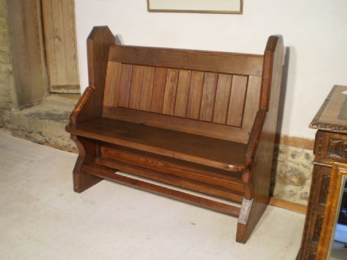 fig 4. pew bench settle Victorian Pitch Pine c1870