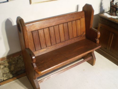 fig 2. Pew Bench settle Victorian Pitch Pine c1870