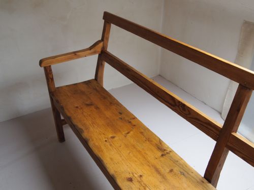 fig 1. Bench settle Victorian Pine railway bench c1890