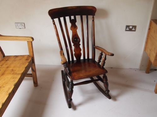 Chair Victorian Windsor Rocking Chair Buckinghamshire Beech and Elm C1860