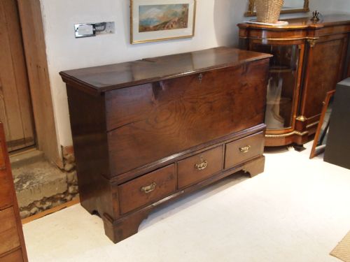 Blanket Box Coffer Chest of Drawers Mule Chest George I Elm C1720