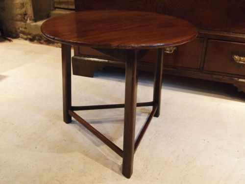 fig 3. Table Cricket table George III Mahogany c1800