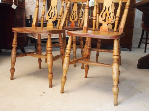 fig 1. Chairs Victorian Elm Windsor kitchen chairs c1870