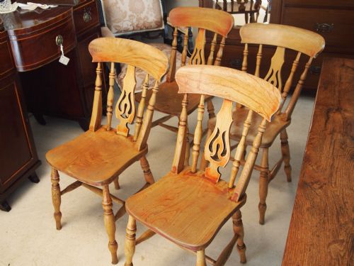 fig 4. Chairs Victorian Elm Windsor kitchen chairs c1870