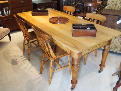 fig 4. Table Victorian Ash kitchen or dinning table c1880