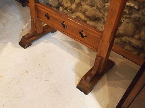fig 2. Victorian Arts and Crafts Oak dinner gong Gothic revival Pugin influenced c1880
