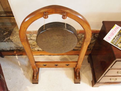 fig 4. Victorian Arts and Crafts Oak dinner gong Gothic revival Pugin influenced c1880