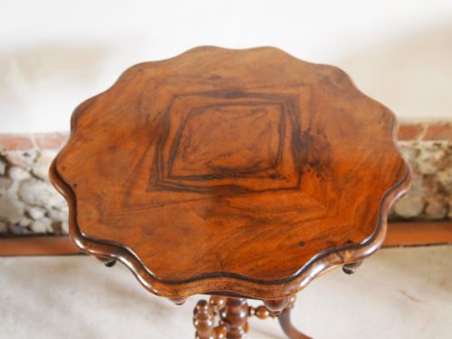 Table Lamp Wine Table Victorian Figured Walnut Exceptional Quality C1870