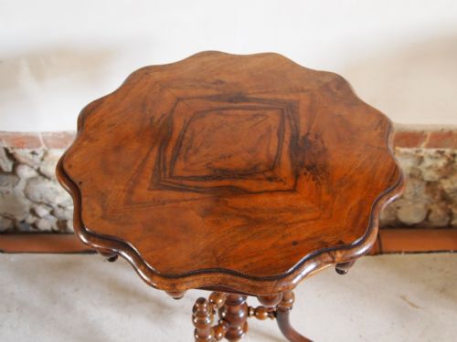fig 3. Table lamp wine table Victorian figured Walnut exceptional quality c1870