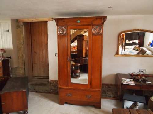 Wardrobe Arts and Crafts Oak C1900 Ruskin