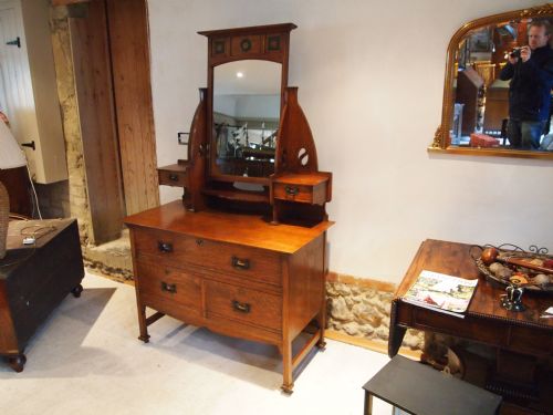 Dressing Table Arts and Crafts by Shapland and Petter C1900