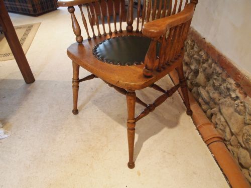 fig 3. Chair Arts and Crafts Oak desk chair c1900 William Birch