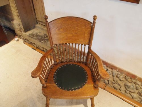 fig 4. Chair Arts and Crafts Oak desk chair c1900 William Birch