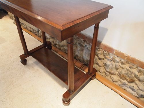 fig 2. Table Victorian Mahogany side or lamp table c1890