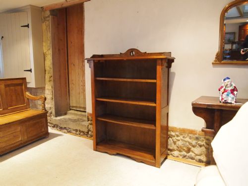 fig 4. Bookcase Arts and Crafts Oak c1900 adjustable shelves