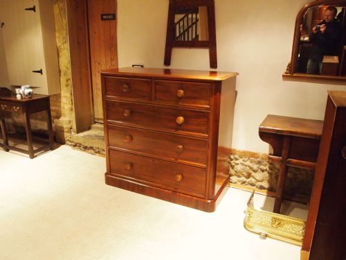 fig 4. Chest of drawers Victorian Mahogany c1880 part of a whole bedroom suite