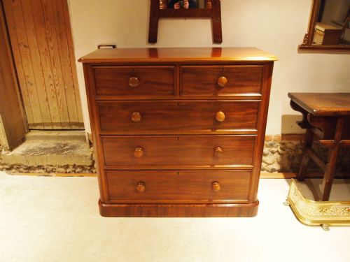 Chest of Drawers Victorian Mahogany C1880 Part of a Whole Bedroom Suite