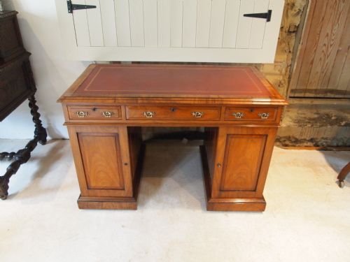 Desk Victorian Rosewood Twin Pedestal Desk Fully Finished Back C1880