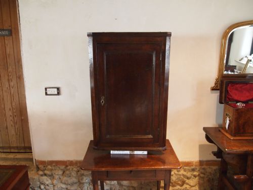 Cabinet Corner Cupboard George I Oak C1720